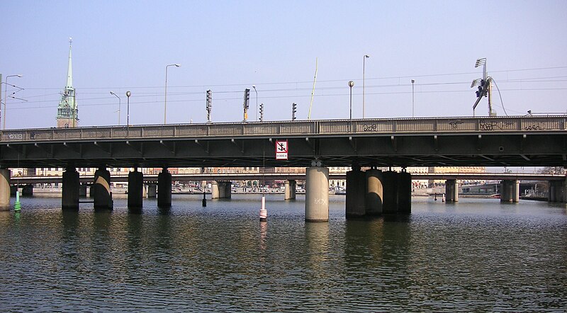 Fil:Centralbron sida 2008.JPG