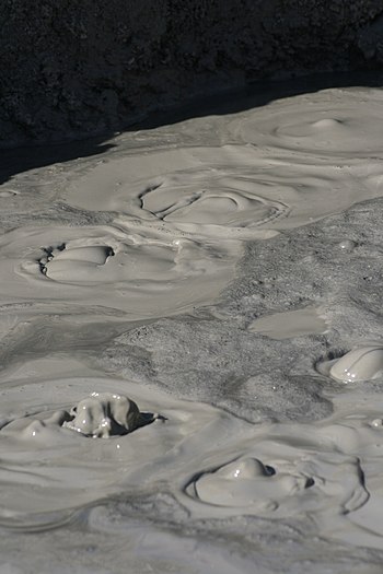 Mud volcano Salton Sea.jpg