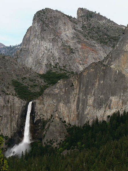 Fil:Bridalveil Falls 08183.JPG