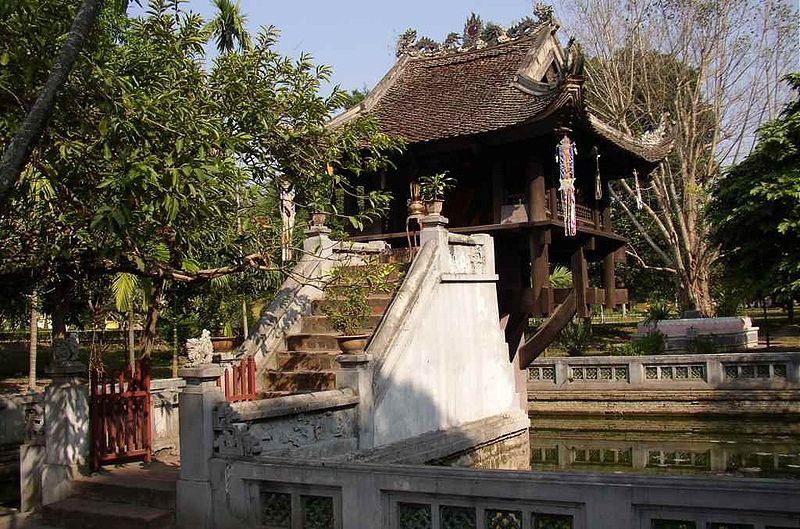 Fil:EinSaeulen Pagode Hanoi.JPG