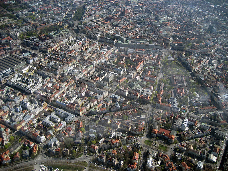 Fil:München - Ludwigsvorstadt (Luftbild).jpg