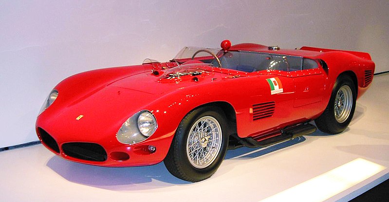 Fil:1961 Ferrari 250 TR 61 Spyder Fantuzzi 34 left 2.jpg
