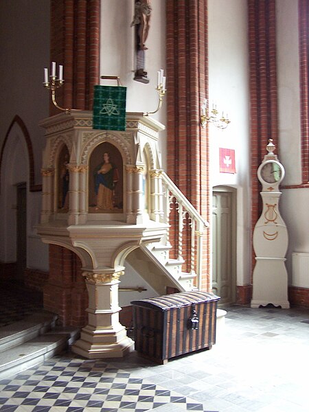 Fil:Bunkeflo kyrka pulpit.jpg