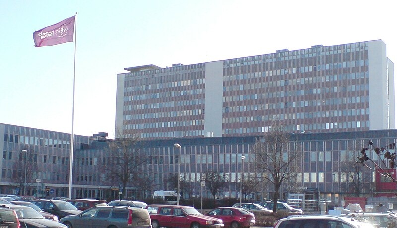 Fil:Danderyds sjukhus.jpg