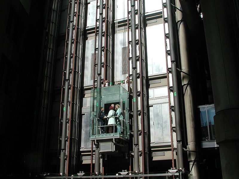 Lloyd's 06.jpg