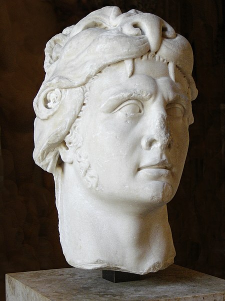 Fil:Mithridates VI Louvre.jpg