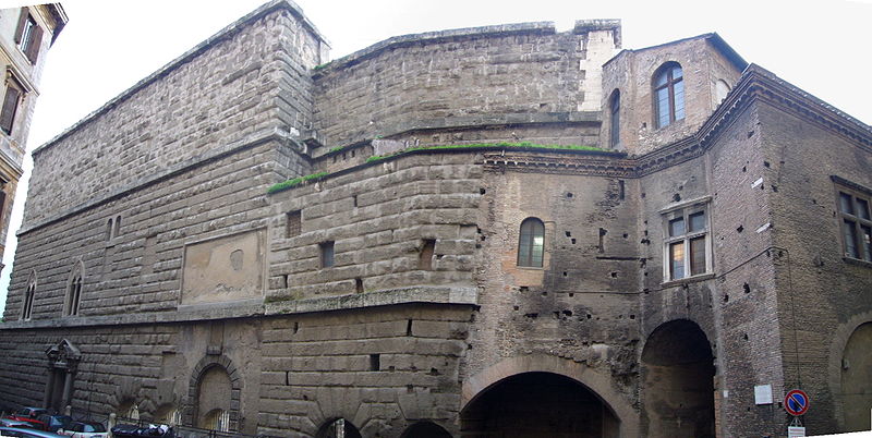 Fil:Monti - muro della Suburra e casa dei cavalieri di Rodi - retro 1050880-1.JPG