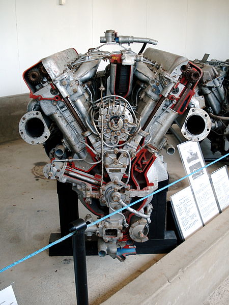 Fil:T34 engine parola 1.jpg