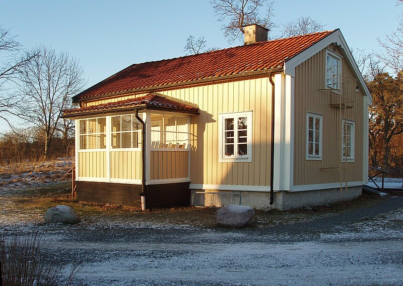 Fil:Hustegaholm övre huset jan 2009.jpg