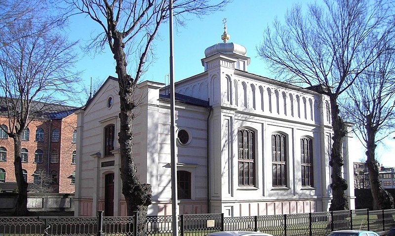 Fil:Synagogan i Norrköping april 2006.jpg