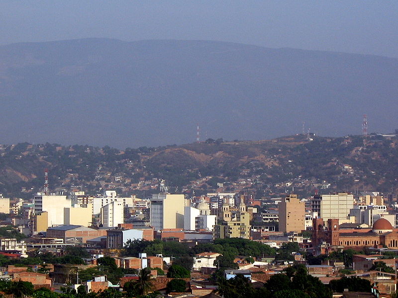 Fil:Cúcuta (Skyline).jpg