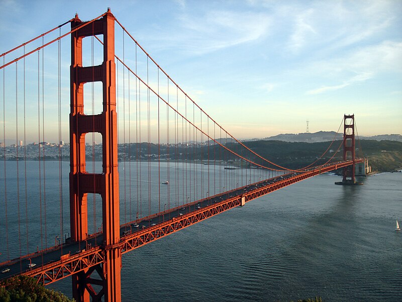 Fil:GoldenGateBridge-001.jpg