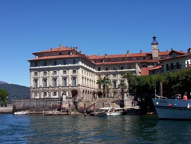 Fil:Isola Bella-approdo.jpg