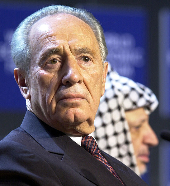 Fil:Shimon Peres, Yasser Arafat - World Economic Forum Annual Meeting Davos 2001.jpg