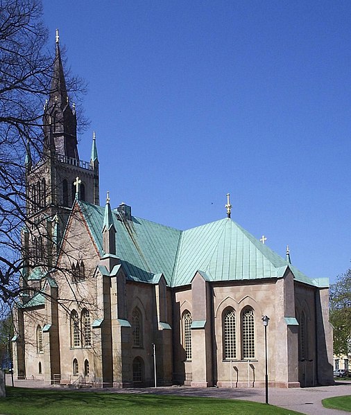 Fil:Sankt Nicolai kyrka i Lidköping, den 9 maj 2006. Bild 1.JPG