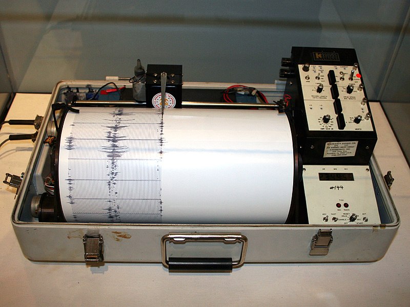 Fil:Kinemetrics seismograph.jpg