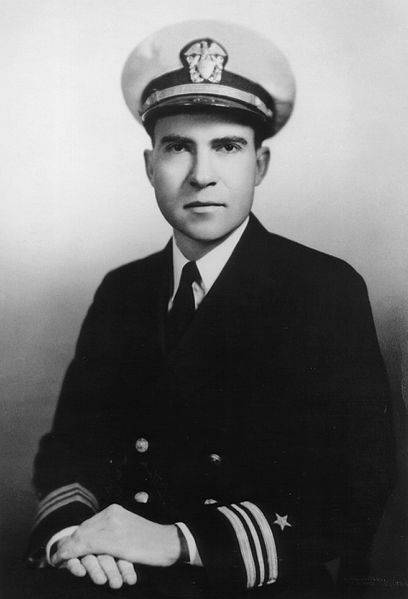 Fil:Lt Cmdr Richard Nixon 1945.jpg
