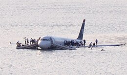 Plane crash into Hudson River (crop).jpg
