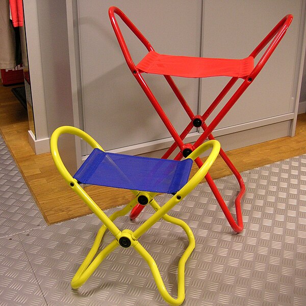 Fil:A & E Design chair.jpg