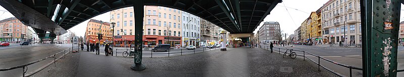 Fil:Panorama schoenhauser allee 2009-03-11.jpg