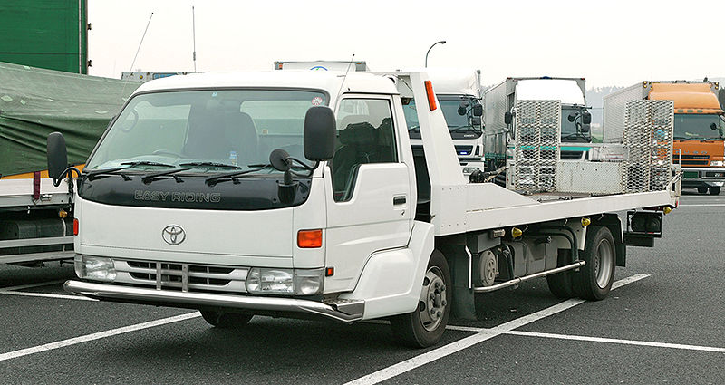 Fil:Toyota Dyna Super Low Cab 001.jpg