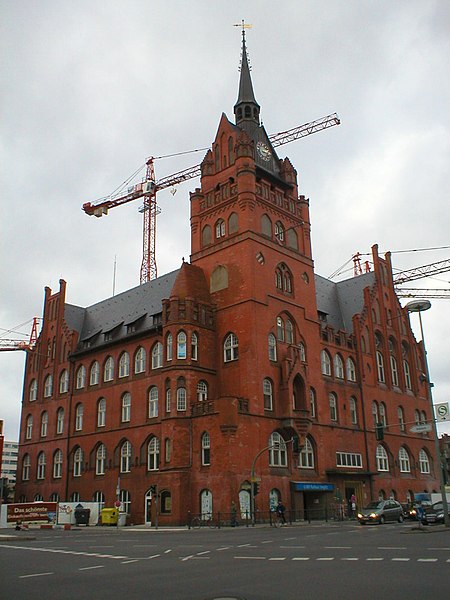 Fil:Berlin Rathaus Steglitz.jpg