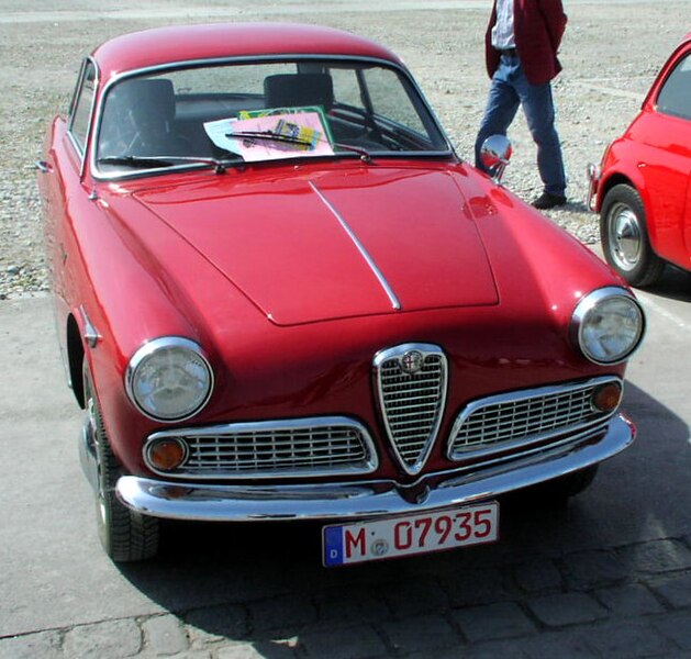 Fil:MHV Alfa-Romeo Giulietta Sprint 01.jpg