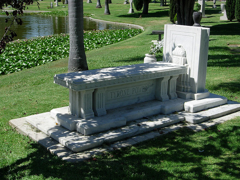 Fil:Tyrone power grave.jpg