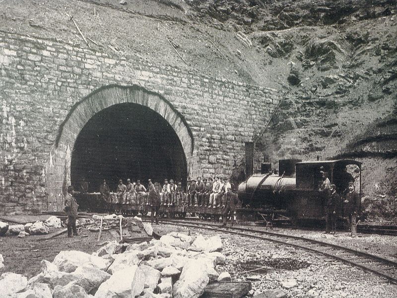 Fil:Arlbergbahn tunnel construction.jpg