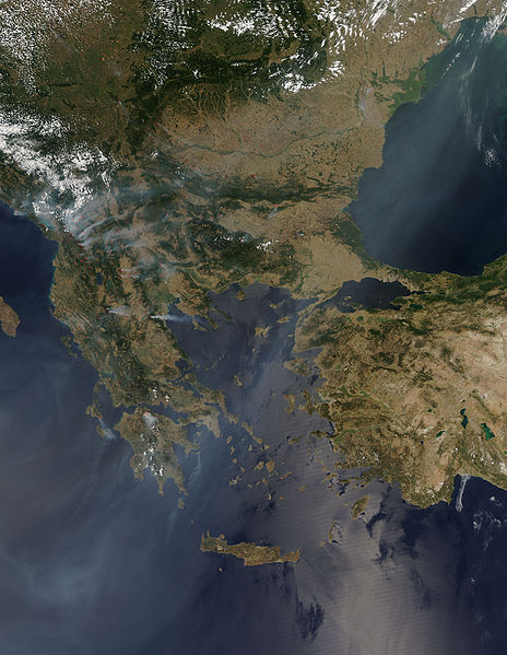 Fil:Balkan Fires, Earth from Aqua (EOS PM-1) (2007-07-25).jpg