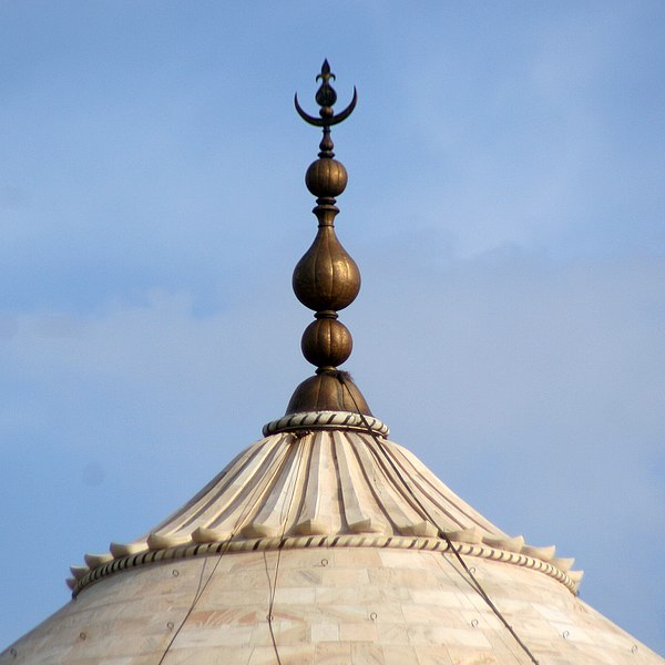 Fil:Taj Mahal finial-1.jpg