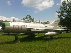 MiG-19.JPG