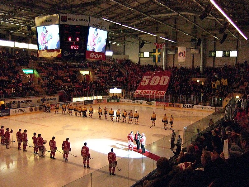 Fil:RobertCarlssonTimrå500games.jpg