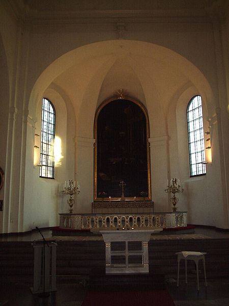 Fil:Sankt Olai kyrka i Norrköping, den 21 november 2005. Altaret..JPG