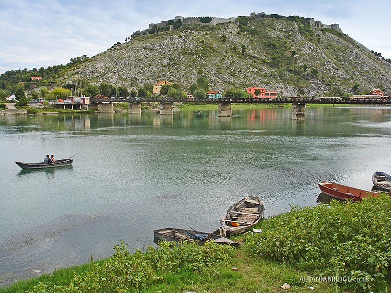 Fil:Shkodra castle.jpg