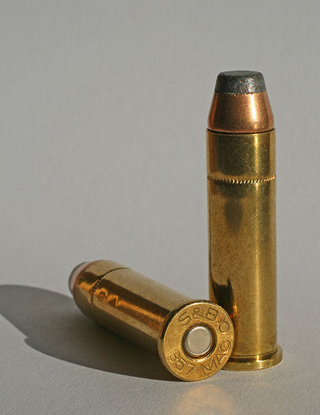 Fil:357 Magnum 01.jpg
