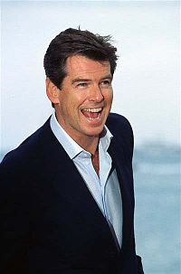 PierceBrosnan(CannesPhotoCall).jpg