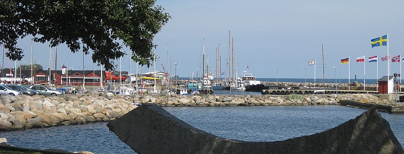 Fil:Skillinge hamn 2.jpg