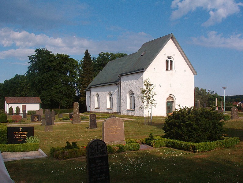 Fil:Linderöds kyrka.jpg