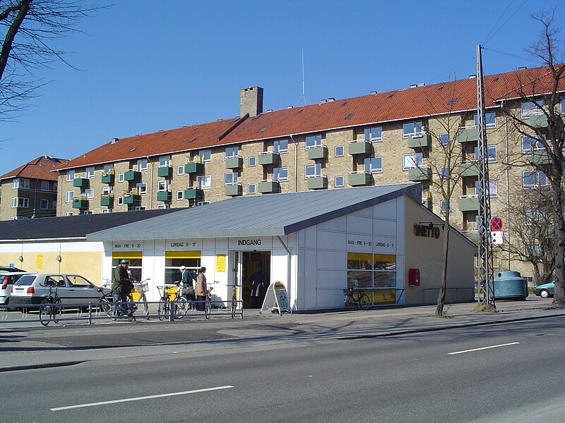 Fil:Netto facade.jpg