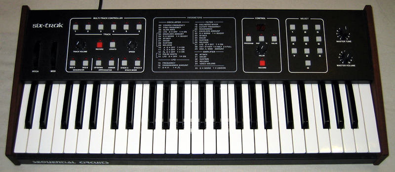 Fil:Sequential Circuits Six-Trak front.png