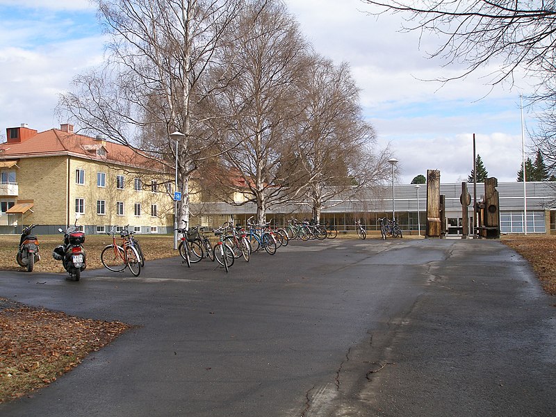 Fil:Kaplanskolan Skelleftea.jpg