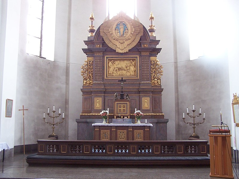 Fil:Fredrikskyrkan altar.jpg