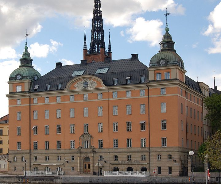 Fil:Gamla Riksdagshuset Sthlm sjösida.jpg