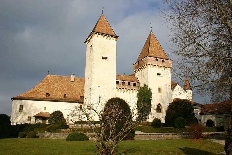 Fil:La Sarraz-chateau-ag1.jpg
