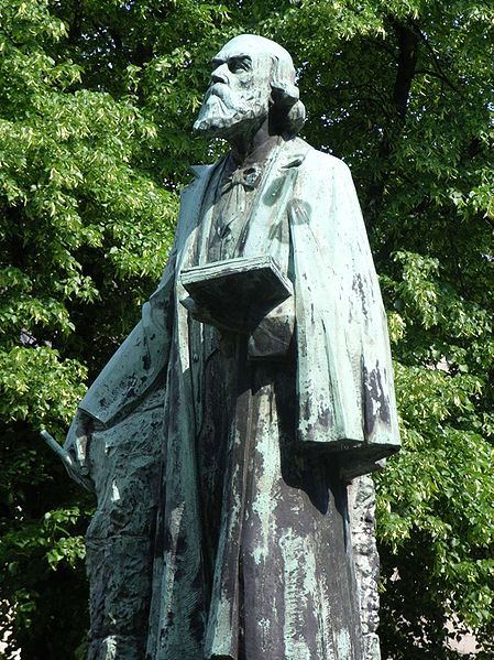 Fil:Pierre Cuypers statue.jpg