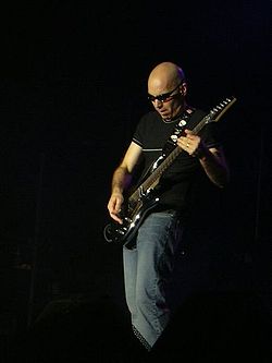 Joe Satriani 2003.