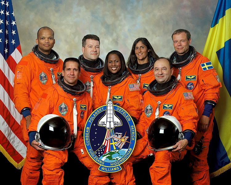 Fil:STS-116 crew.jpg