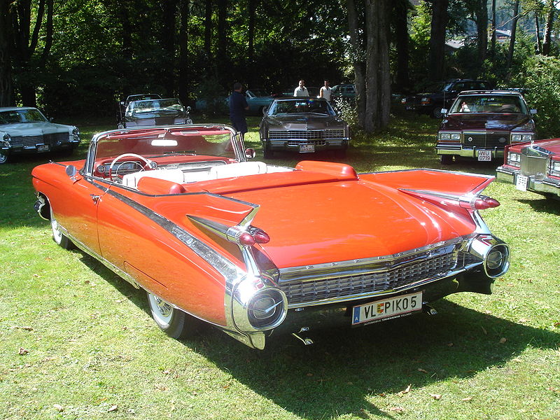 Fil:Cadillac Eldorado 59 red Heck.jpg