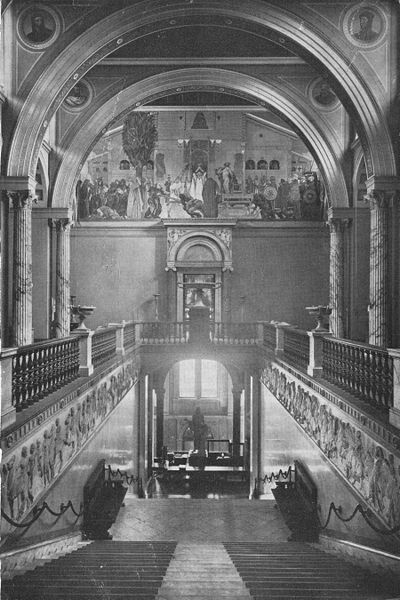 Fil:Trapphallen i Nationalmuseum 1915.jpg